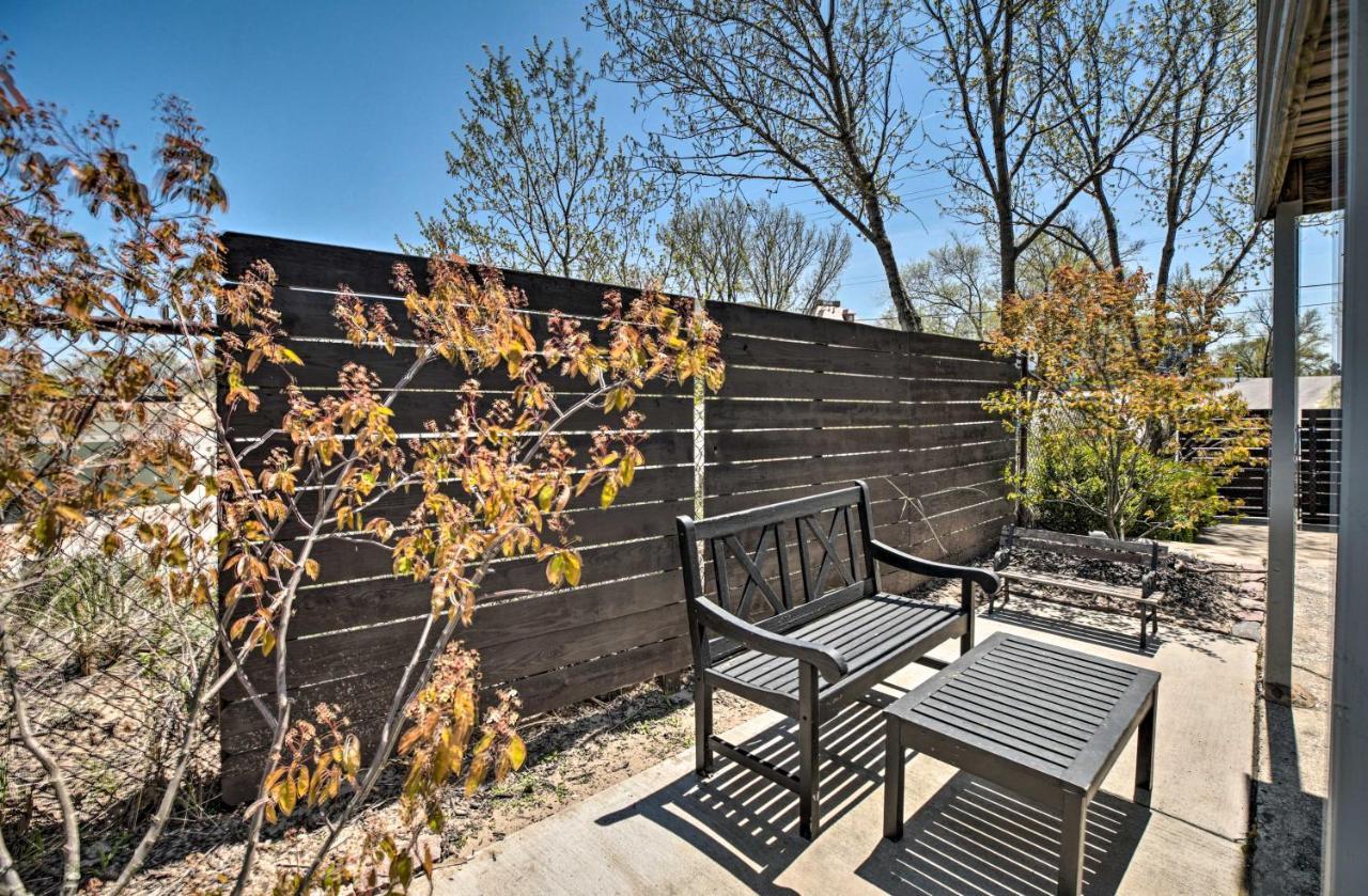 Lakefront Family Retreat With Grill Steps To Beach! Gary エクステリア 写真